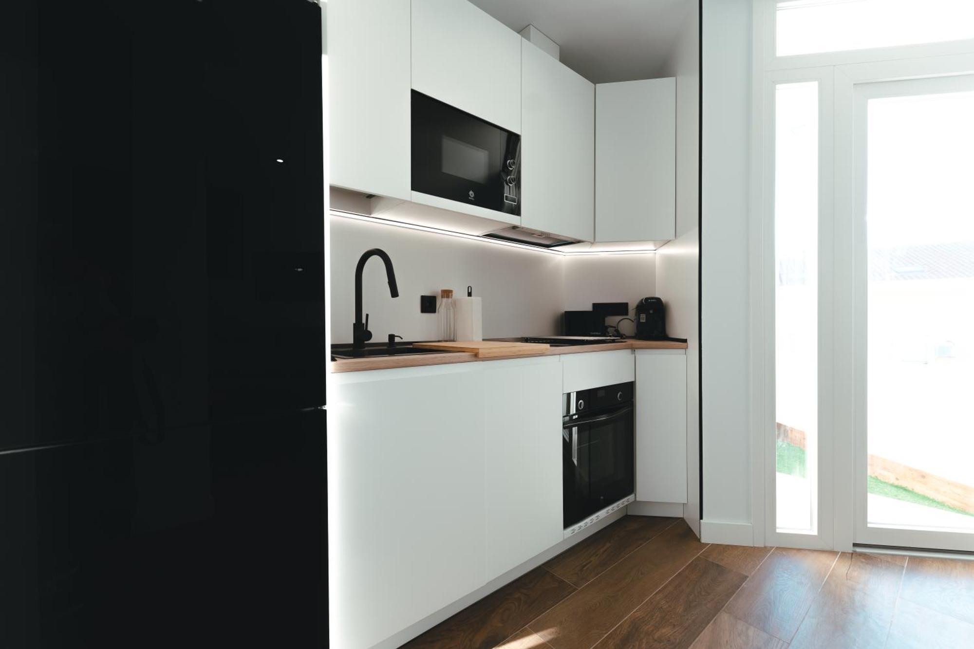 Macarena Suites กาเซเรส ภายนอก รูปภาพ