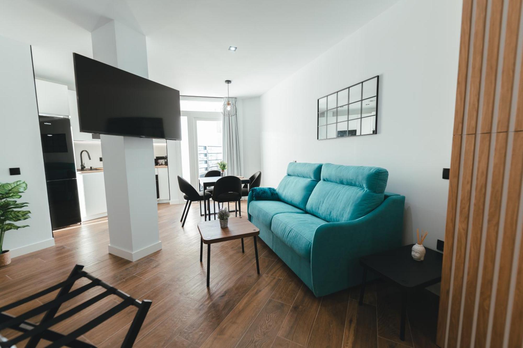 Macarena Suites กาเซเรส ภายนอก รูปภาพ